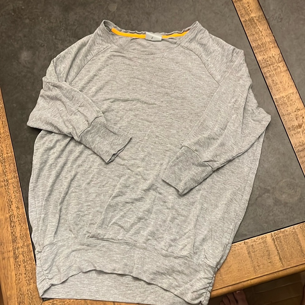 Athleta-sweatshirt 3/4 sleeves small-gray